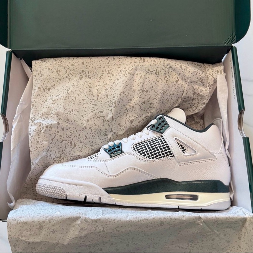Air Jordan 4 Retro White / Oxidized Green Mens Size 10 New in Original Box